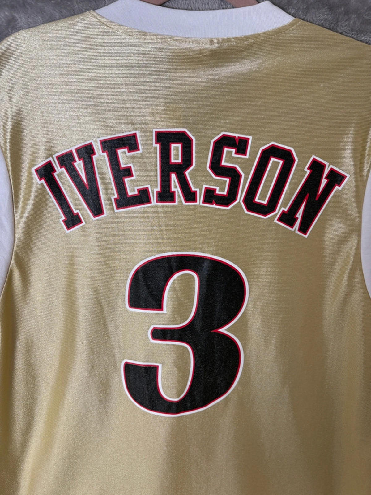 Vintage 2001 NBA Finals Allen Iverson Philadelphia 76ers Jersey (M) Majestic
