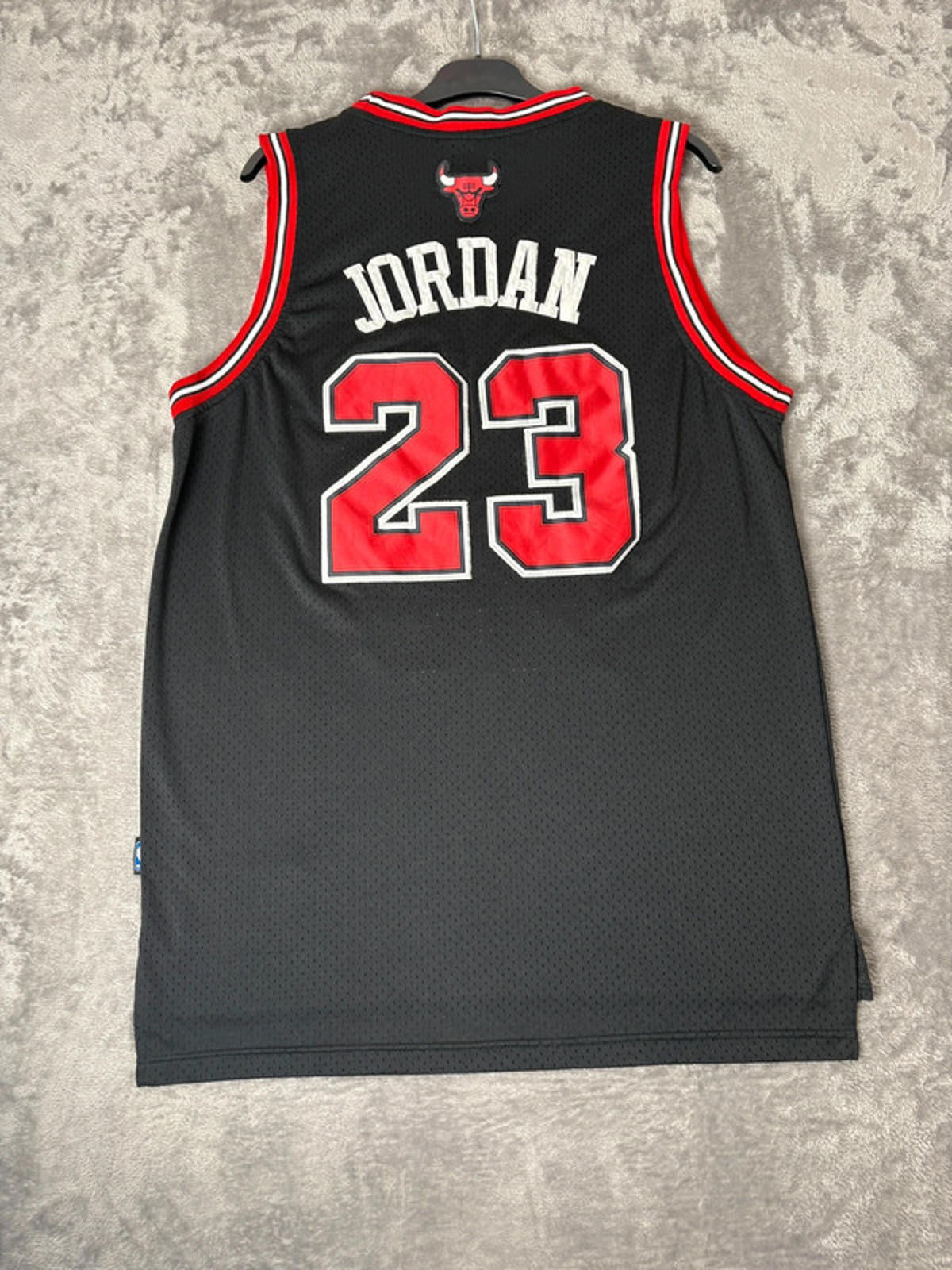 Vintage Nike Michael Jordan 23 Chicago Bulls NBA Jersey (M) Black Red 90s