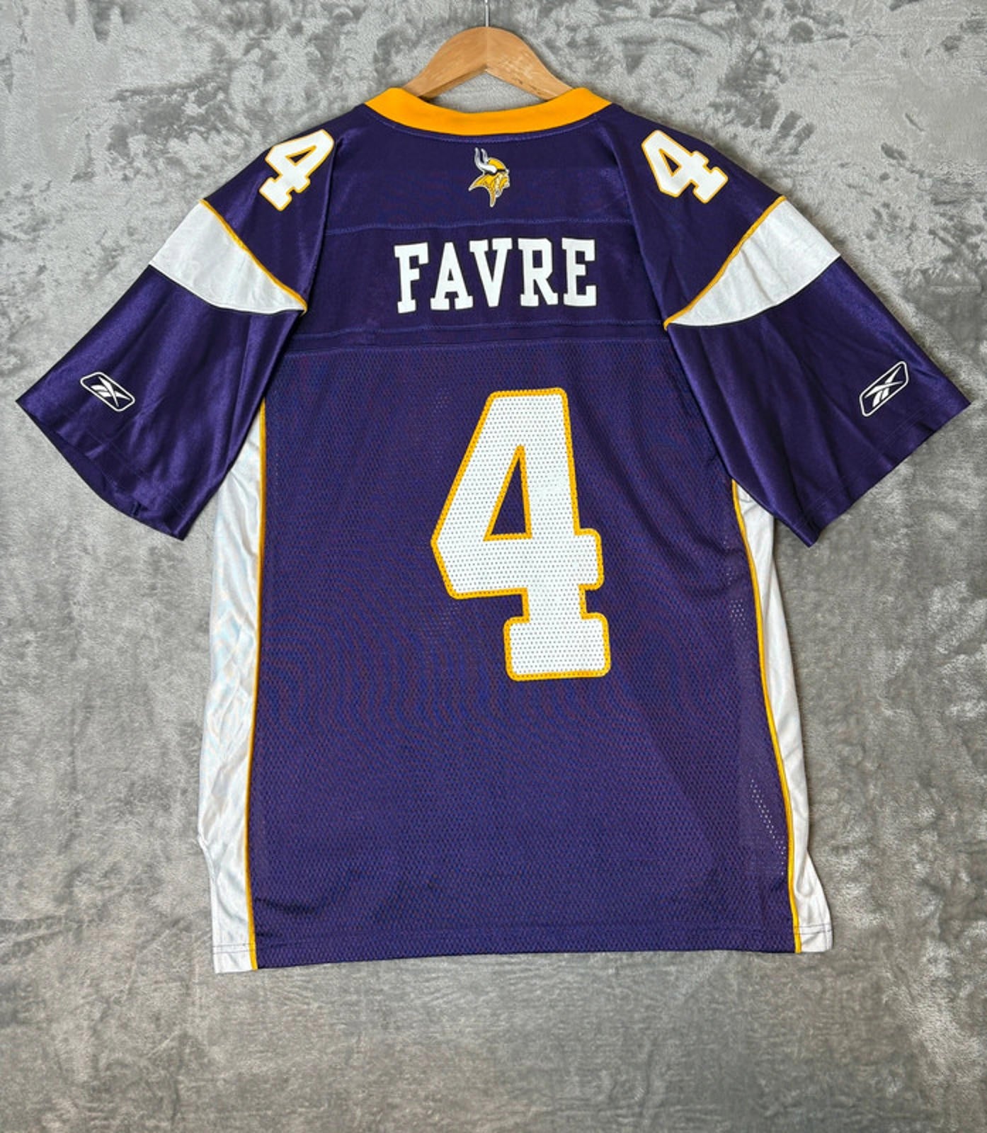 Vintage NFL Brett Favre Vikings Jersey Size M 2009 Reebok On Field Purple