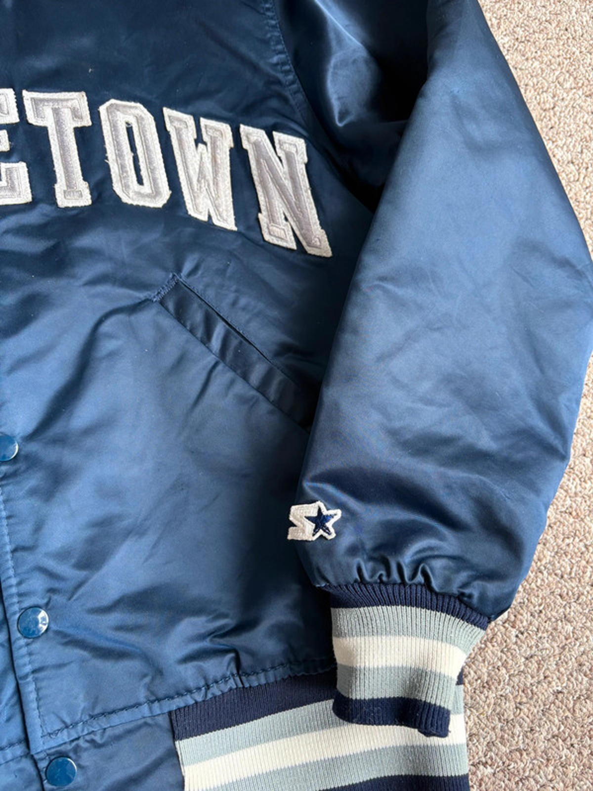 Starter Georgetown Hoyas Satin Varsity Jacket Vintage 80s Men’s (M) USA Made