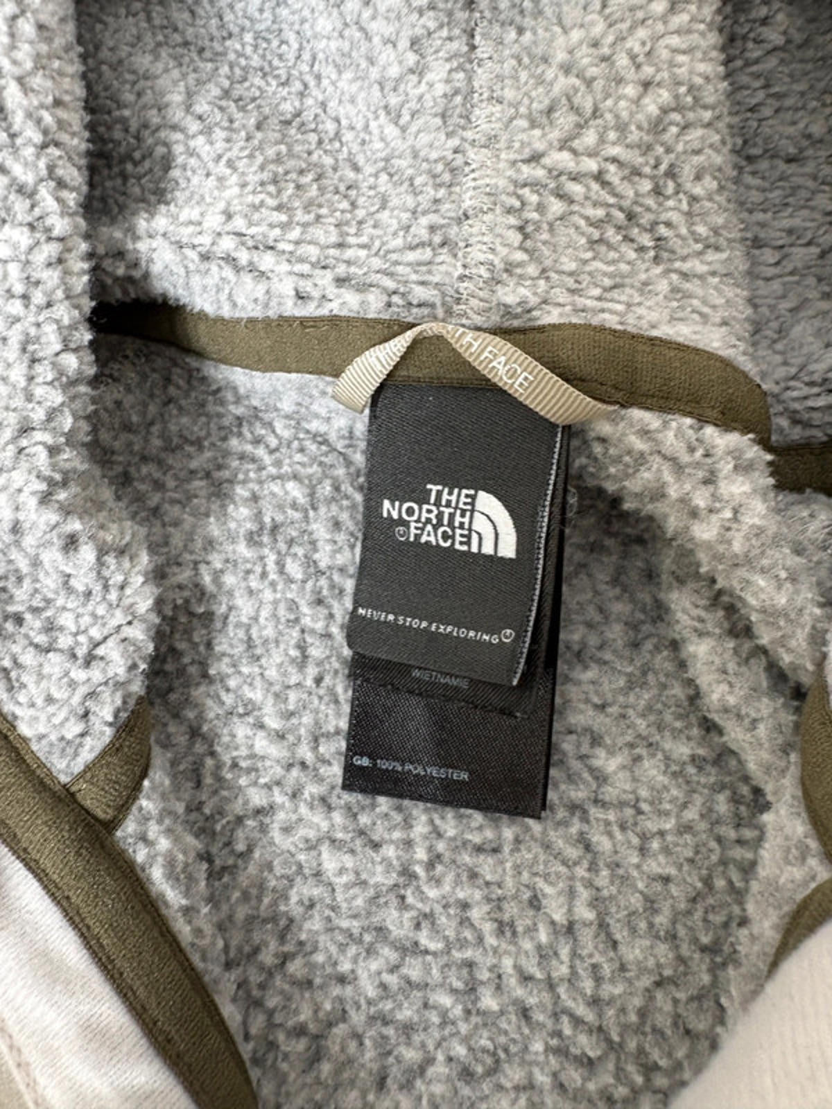 The North Face Women’s Thick Hoodie Fleece (M) Grey Fitted Button Zip Outdoor
