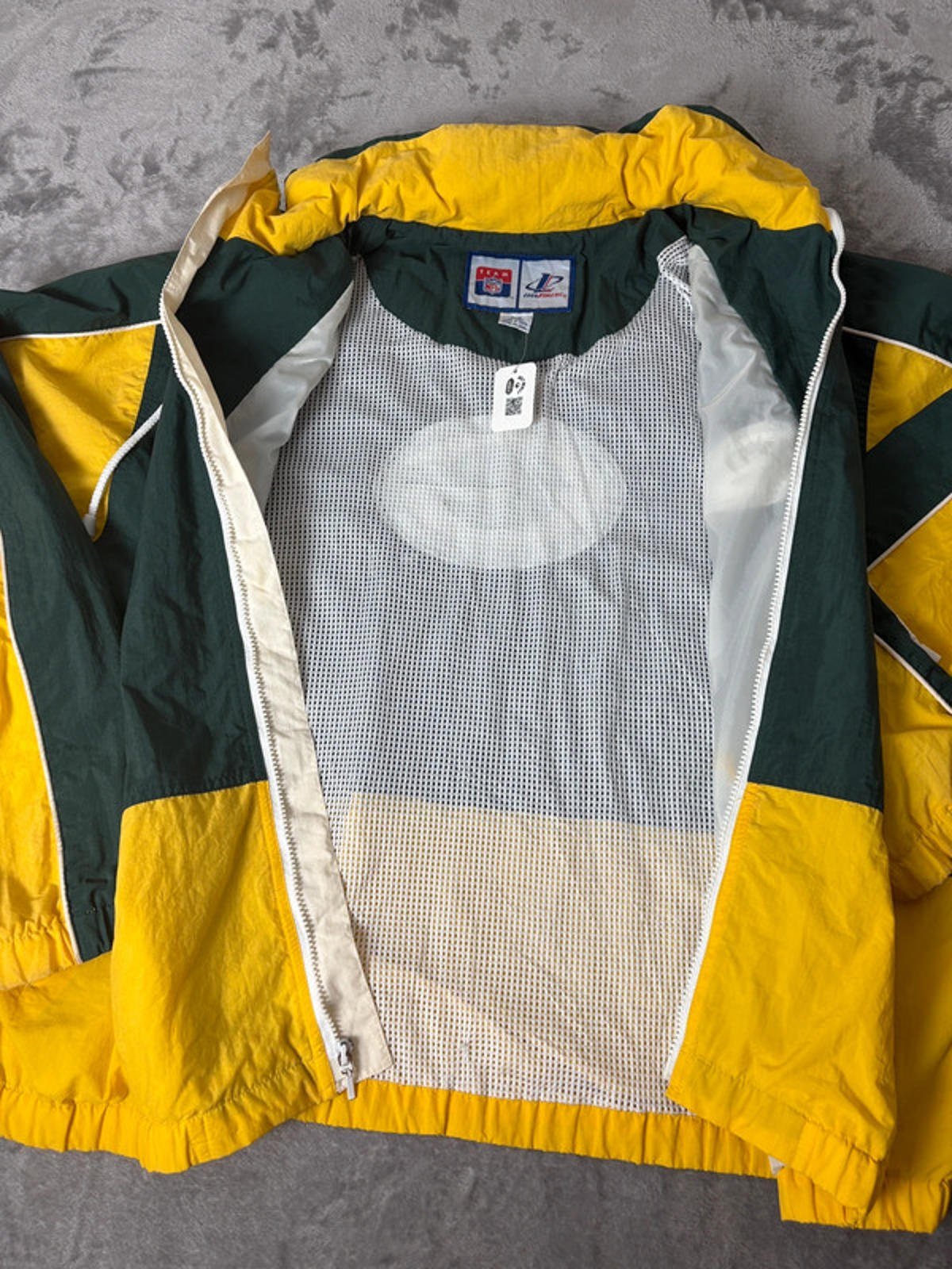 Vintage NFL Green Bay Packers Logo Athletic Hooded Windbreaker Jacket (L) 90s
