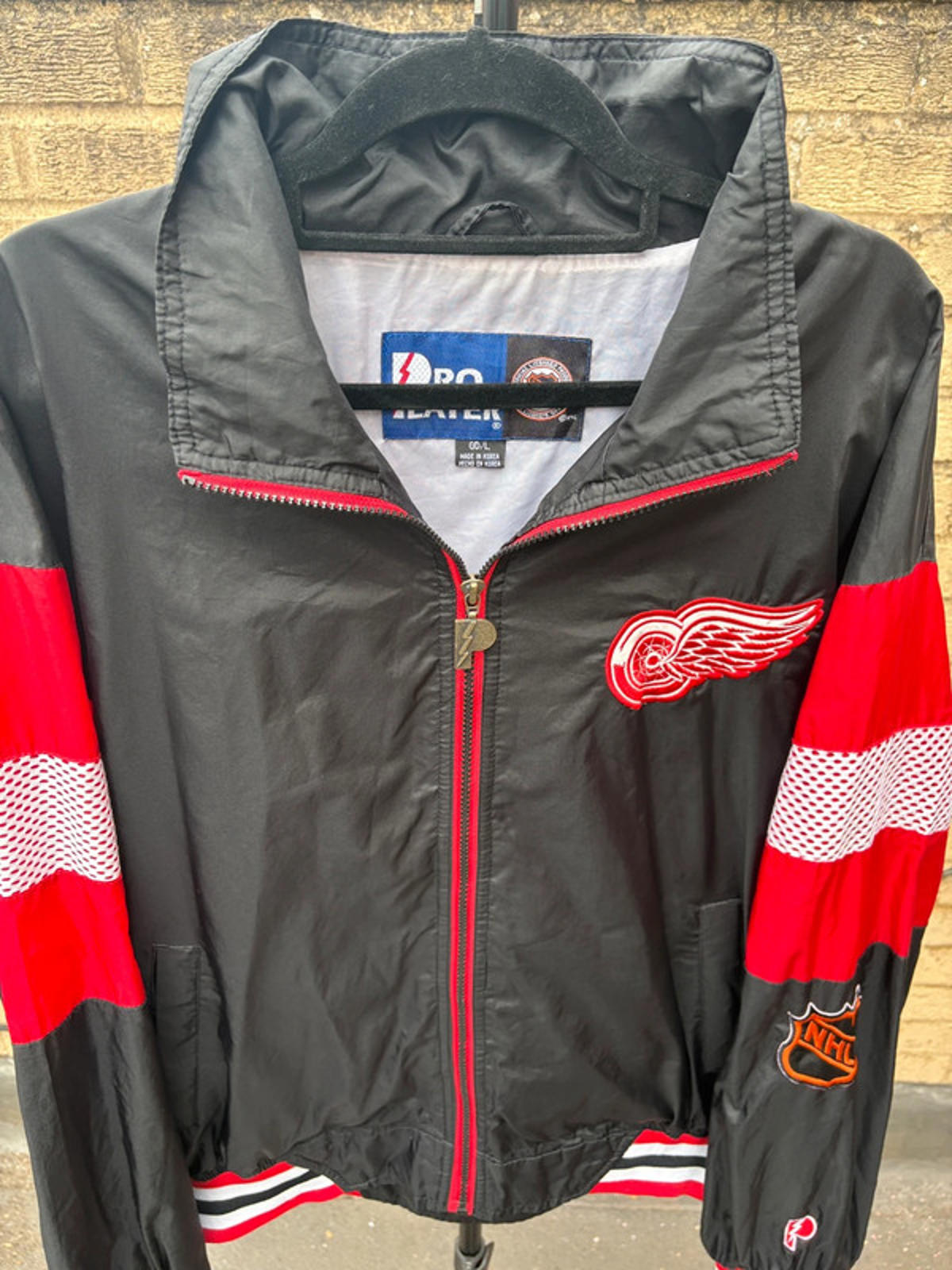 Vintage Pro Player Detroit Red Wings NHL Jacket (L) Black Red Embroidered 90s