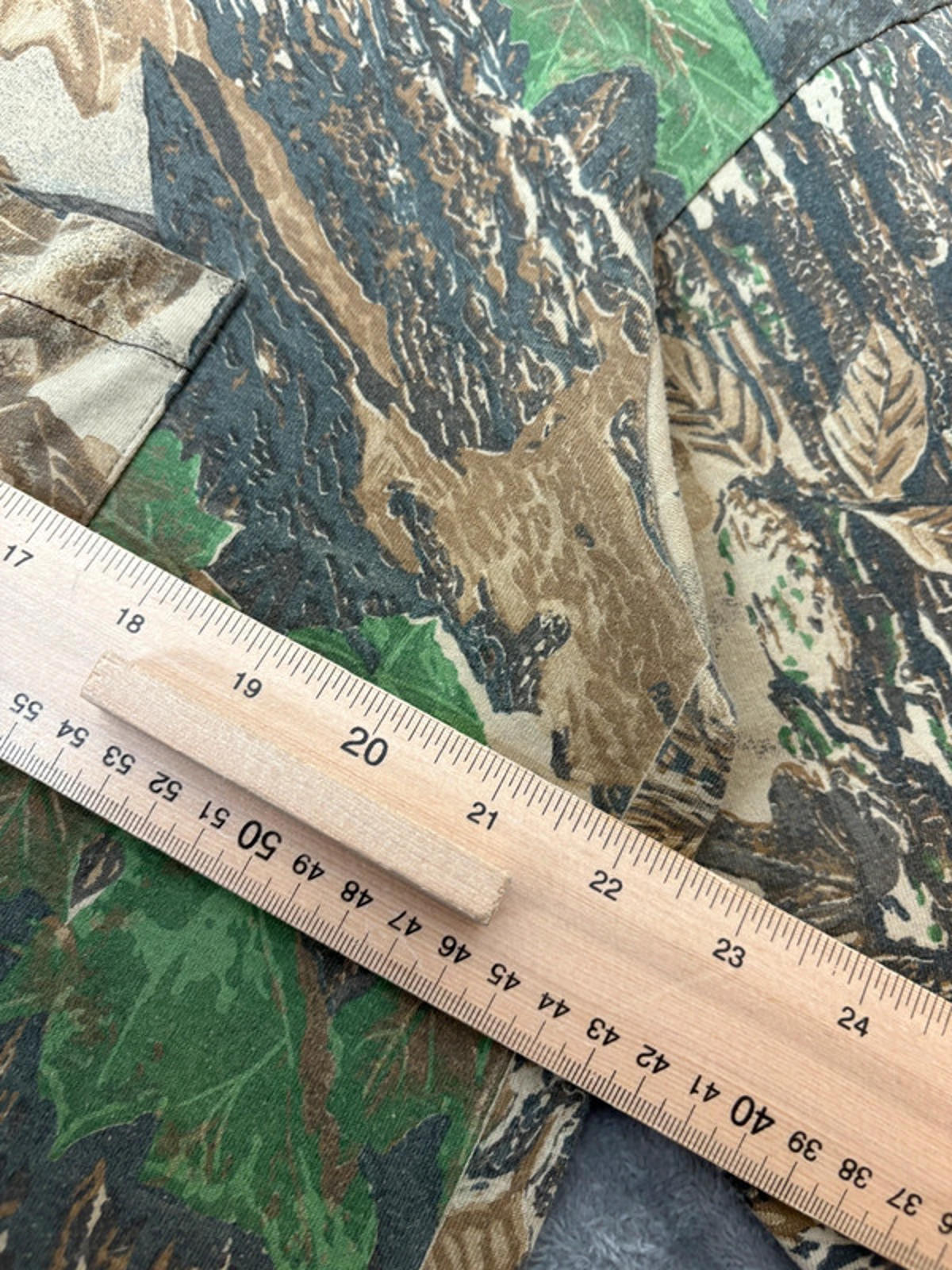Vintage Realtree Camouflage Single Stitch T-Shirt (L) All Over Print