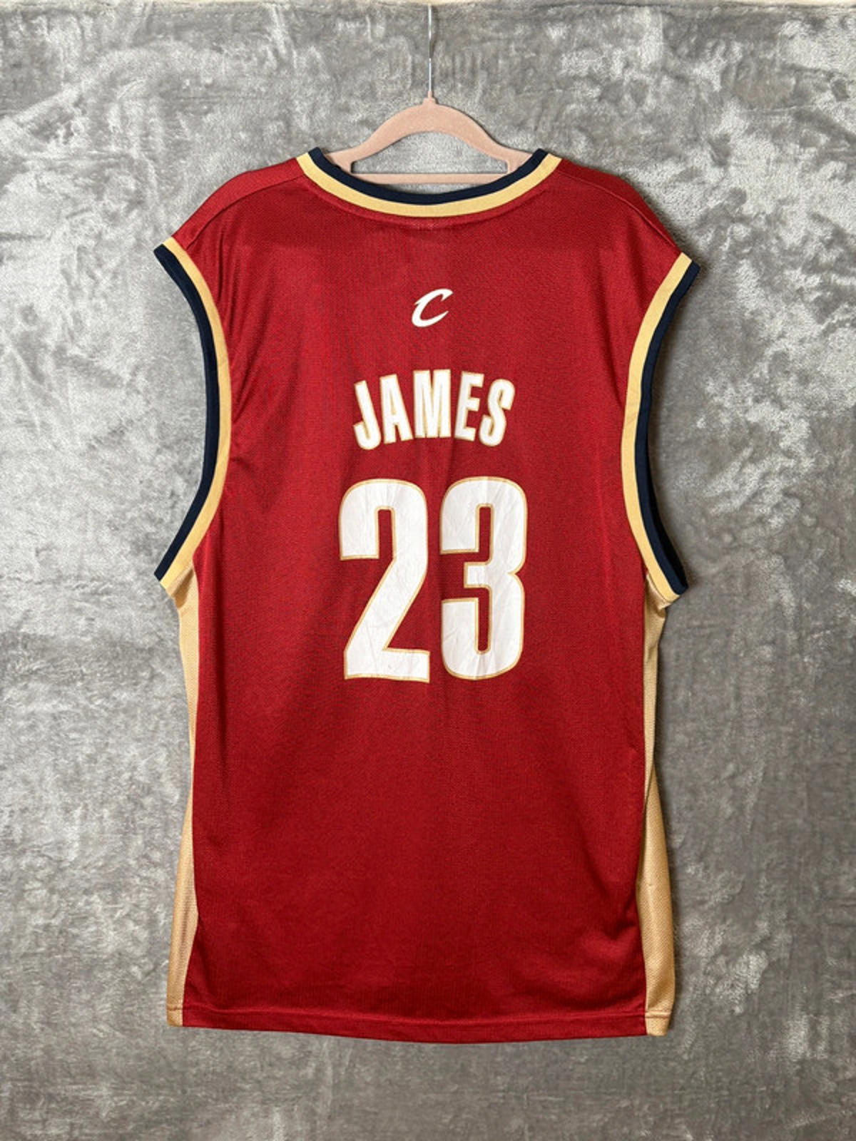 LeBron James 23 Cleveland Cavaliers NBA Reebok Swingman Jersey (L)Vintage 2000s