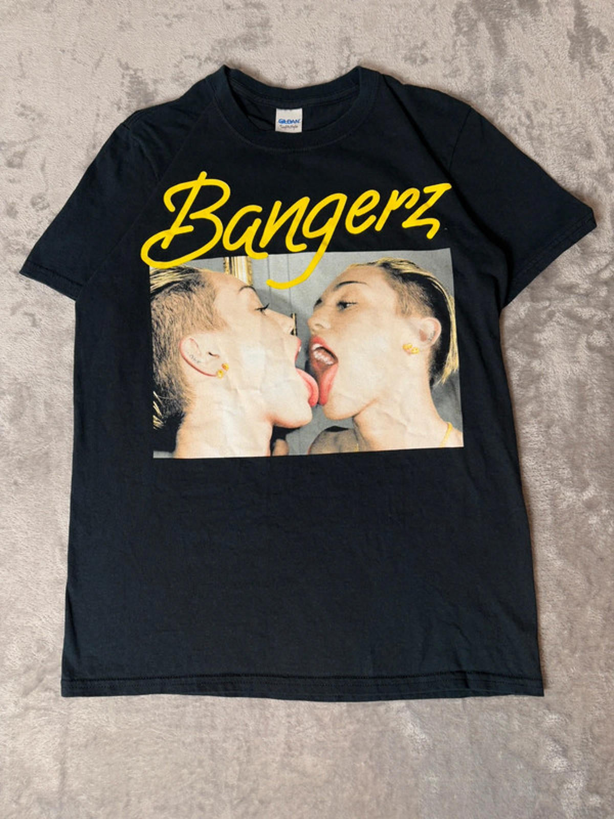 Miley Cyrus Bangerz Tour 2014 T-Shirt – Size S – Black – Vintage Concert Tee