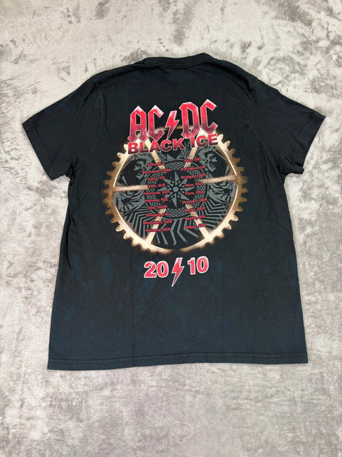 AC/DC Black Ice Tour 2010 Vintage Band T-Shirt Medium Starworld Tag